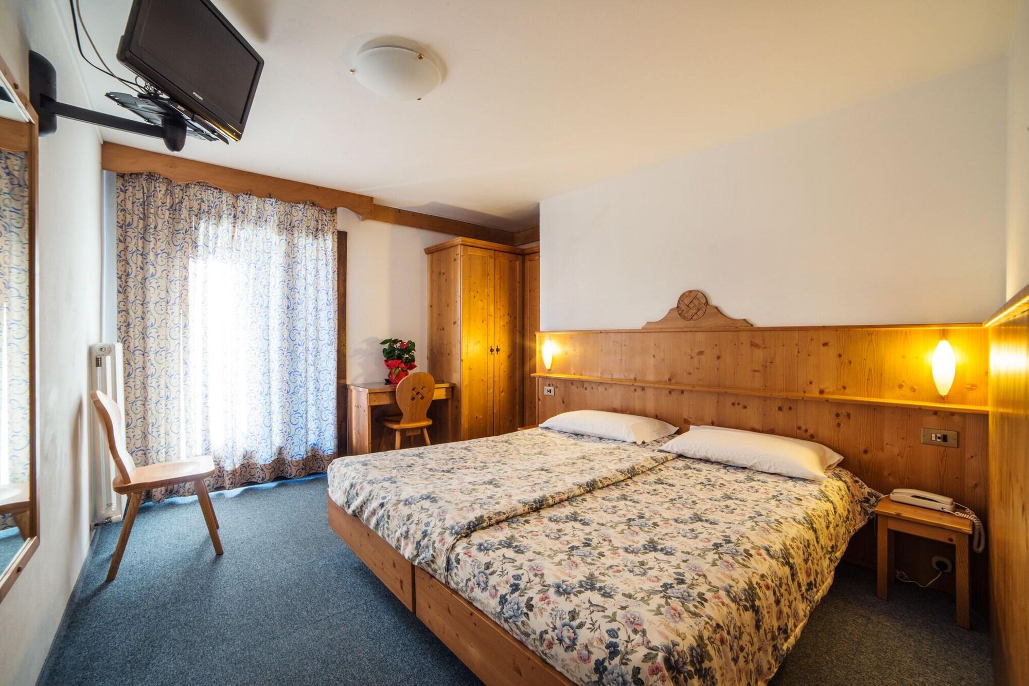 Hotel Cime D'Oro Madonna Exteriör bild