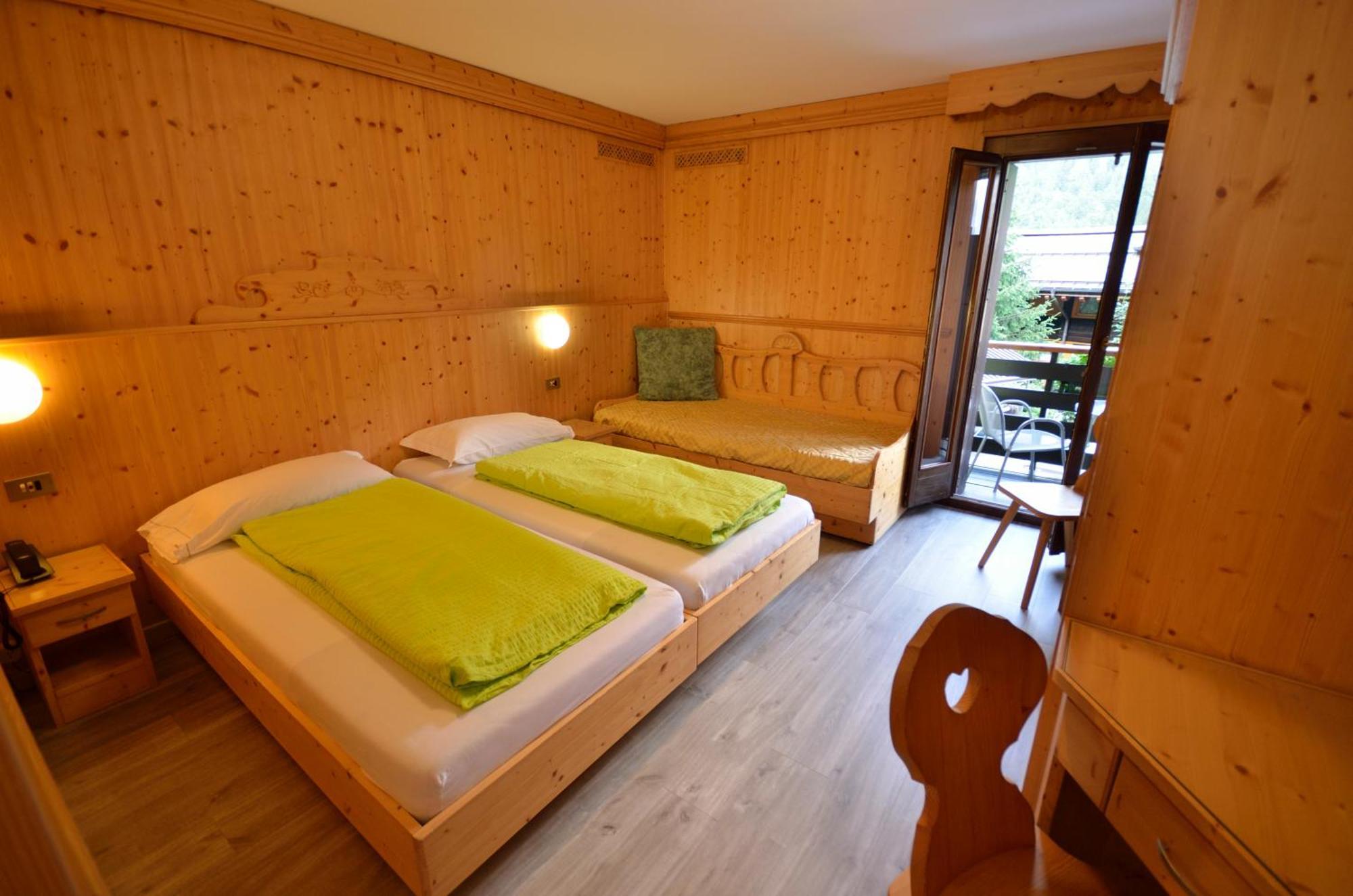 Hotel Cime D'Oro Madonna Exteriör bild