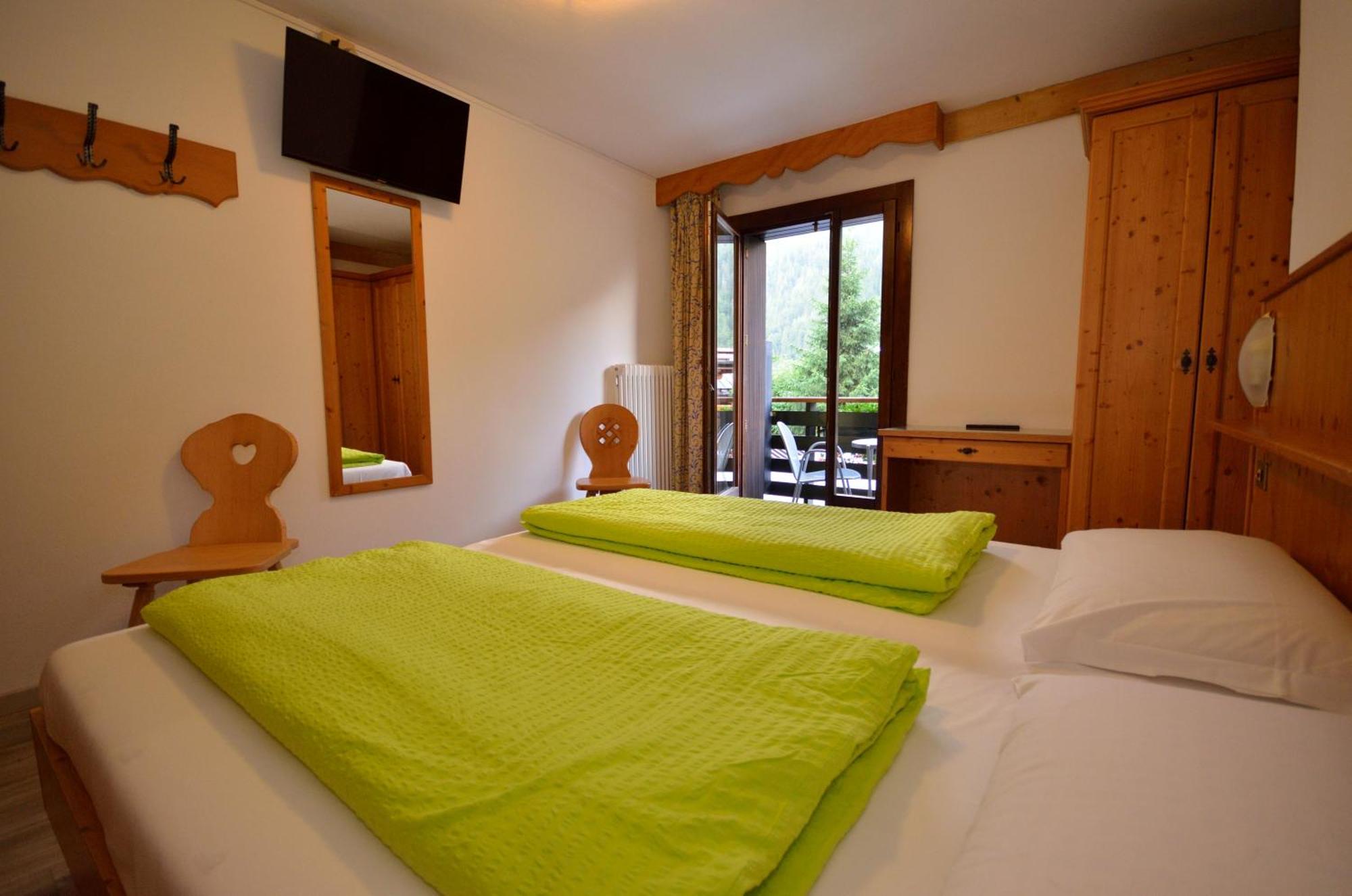 Hotel Cime D'Oro Madonna Exteriör bild